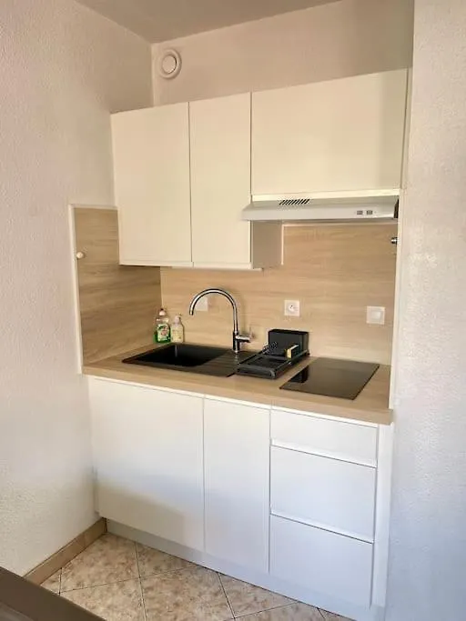Superbe Appartement Avec Terrasse, 5 Minutes Croisette Cannes Apartmán