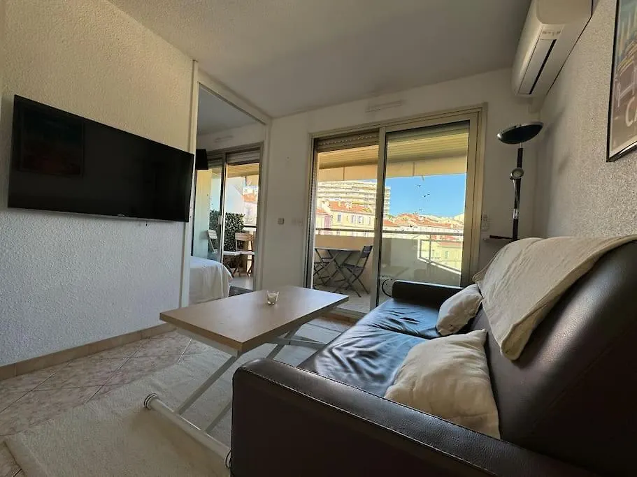 Superbe Appartement Avec Terrasse, 5 Minutes Croisette Cannes Apartment